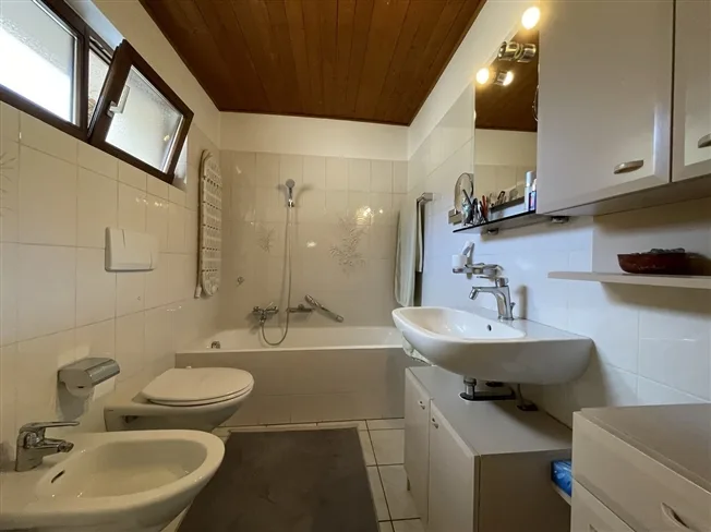 9 Zimmer Einfamilienhaus in Molinazzo di Monteggio – Foto 10 von 14
