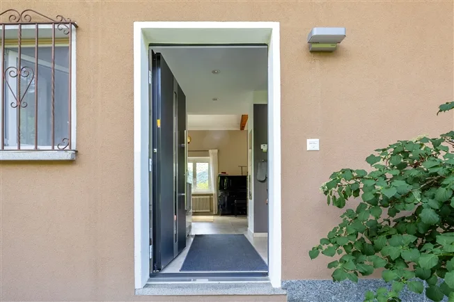 8 Zimmer Einfamilienhaus in Monteggio – foto 2 di 13