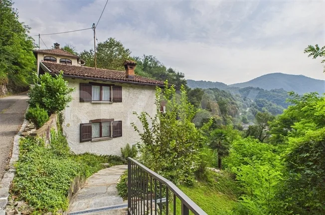 3.5 Zimmer Einfamilienhaus in Monteggio – foto 3 di 13
