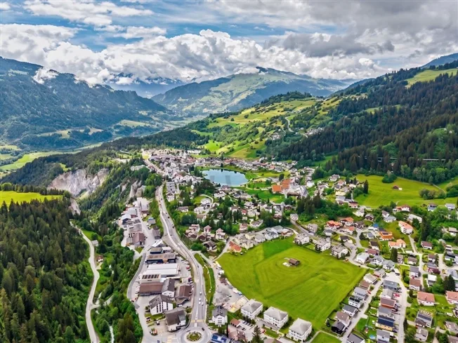 4.5 Zimmer Wohnung, 7032 Laax GR