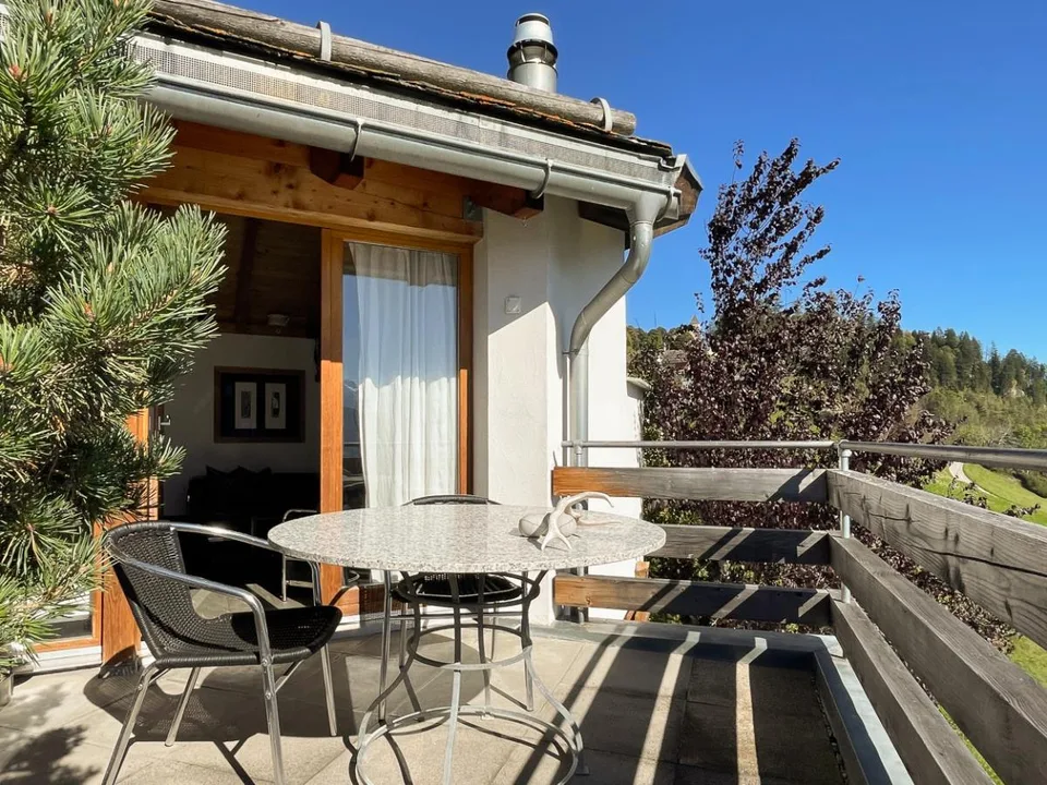 4.5 Zimmer Doppeleinfamilienhaus in Falera – Foto 9 von 10