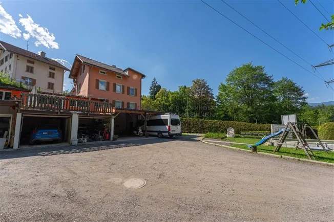 5.5 Zimmer Einfamilienhaus in Thusis – foto 3 di 11