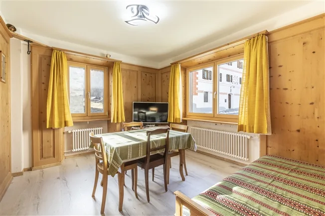 18.5 Zimmer Einfamilienhaus in Tschierv – foto 2 di 9