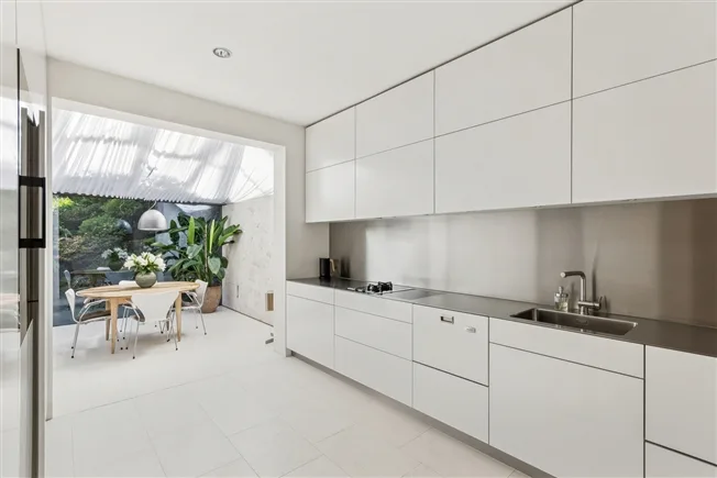 10 Zimmer Einfamilienhaus in Zürich – Foto 3 von 4