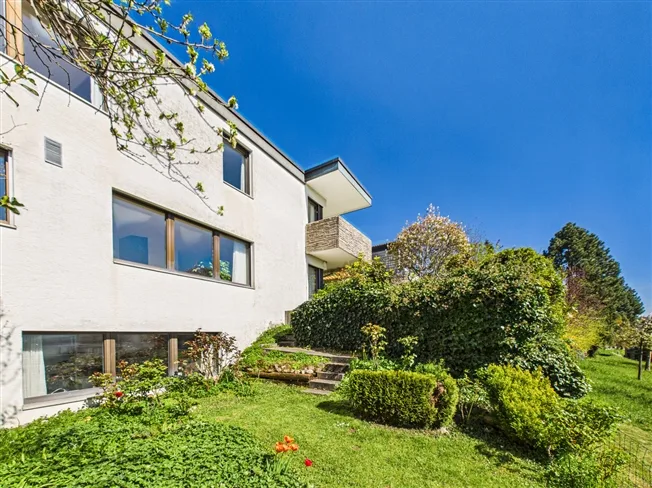 6.5 Zimmer Einfamilienhaus in Uitikon – Foto 8 von 10
