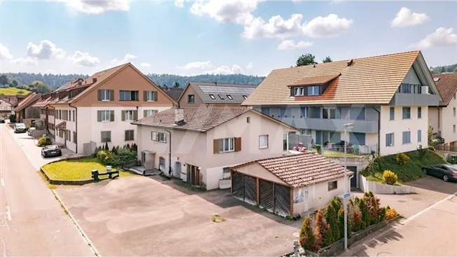 Wohnen oder Investieren | Geräumiges Zwei-Familienhaus mit viel Potenzial – Foto 6 von 10