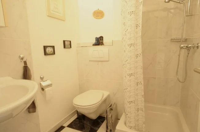 4.5 Zimmer Einfamilienhaus in Wasterkingen – photo 9 sur 16