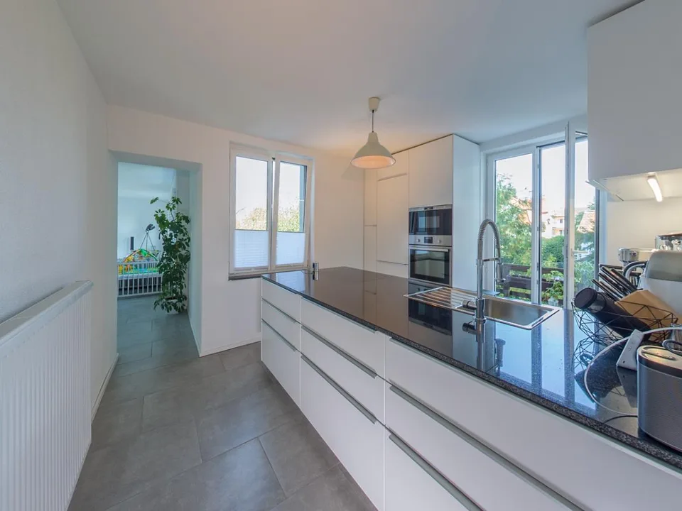 Sanierte 4.5-Zimmer-Altbauwohnung mit Terrasse und Balkon – Foto 18 von 18