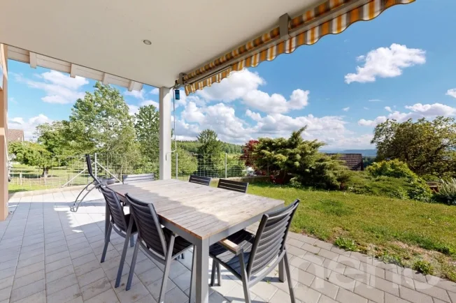 7.5 Zimmer Einfamilienhaus in Lufingen – Foto 2 von 11