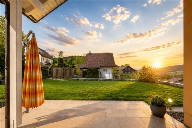 10.5 Zimmer Einfamilienhaus in Pfungen – Foto 3 von 15