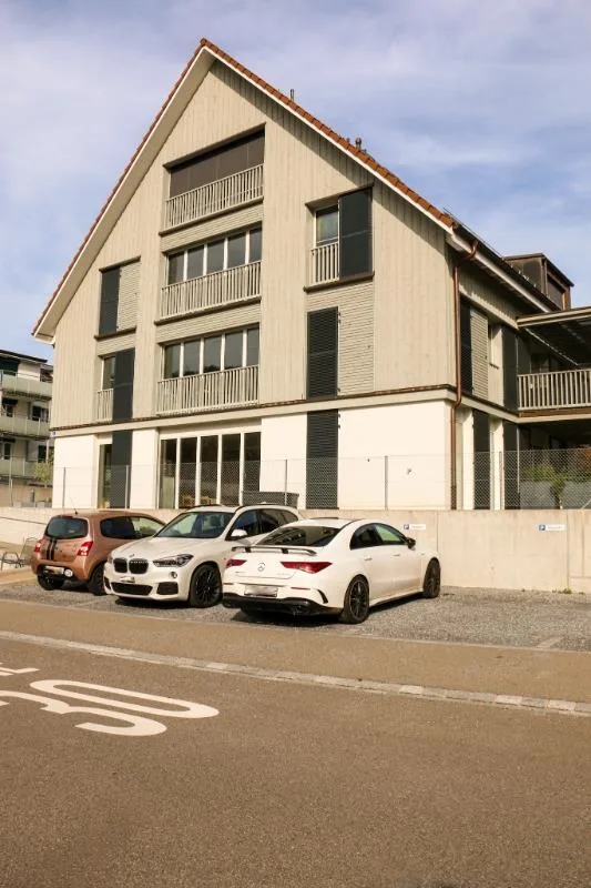 6 Zimmer Wohnung in Turbenthal – Foto 2 von 5