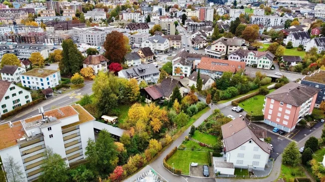 6.5 Zimmer Einfamilienhaus in Wetzikon ZH – Foto 3 von 12