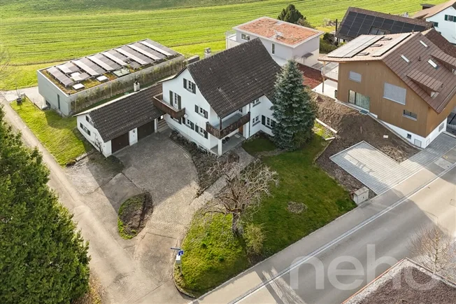 7 Zimmer Einfamilienhaus in Ottikon (Gossau ZH) – Foto 2 von 11