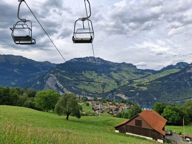 12.5 Zimmer Einfamilienhaus in Filzbach – foto 2 di 8