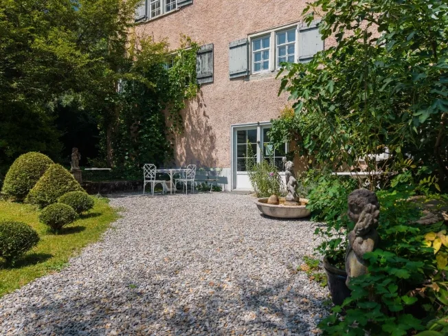 19 Zimmer Einfamilienhaus in Nidfurn – Foto 2 von 11