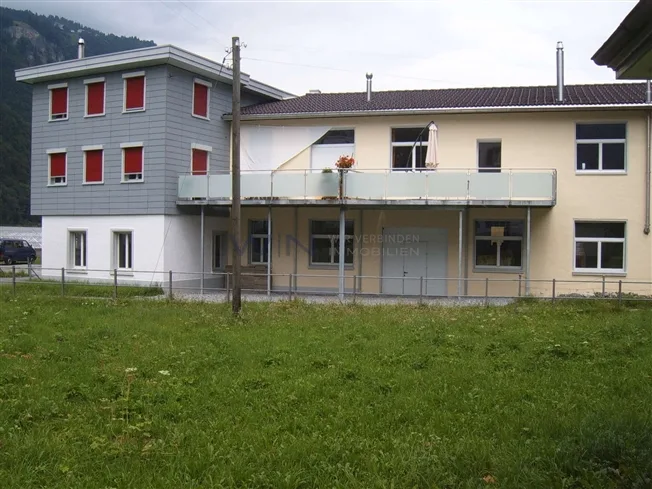 16.5 Zimmer Einfamilienhaus in Linthal – foto 3 di 10