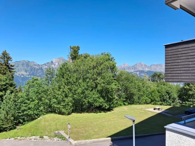 Adlerhorst im 8. Stock mit Weitsicht – Foto 3 von 7