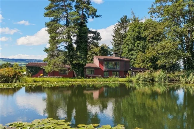 Villa für Freigeister und Lebenskünstler auf 10'000 m² zwischen Zür... – Foto 2 von 19