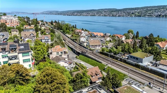 6.5 Zimmer Einfamilienhaus in Oberrieden – Foto 5 von 20