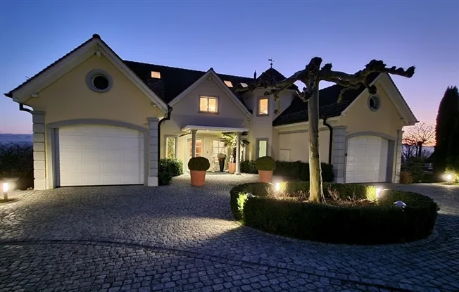 8.5 Zimmer Einfamilienhaus in Stettfurt – photo 3 sur 8
