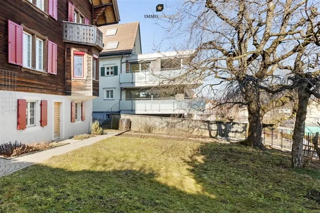 9.5 Zimmer Einfamilienhaus in Bütschwil – Foto 3 von 8