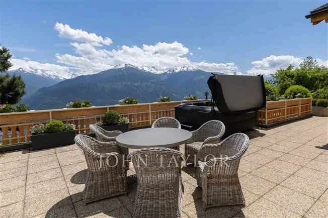 9 Zimmer Chalet in Montana – foto 11 di 11