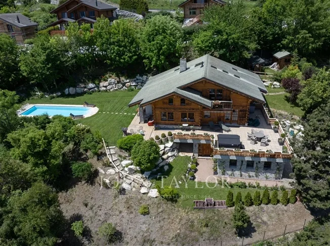 9 Zimmer Chalet in Montana – foto 2 di 11