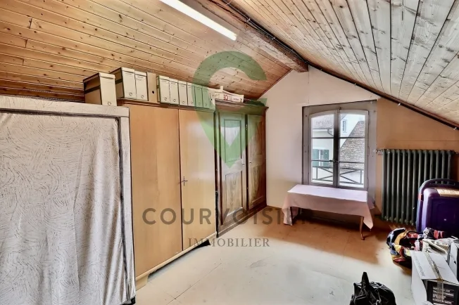 6 Zimmer Einfamilienhaus in Gilly – foto 9 di 13
