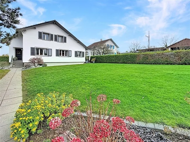 5.5 Zimmer Einfamilienhaus in Estavayer-le-Lac – Foto 4 von 13