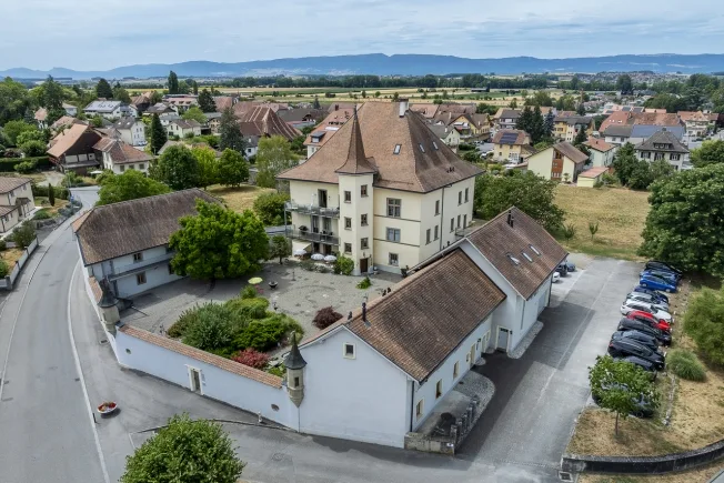 Schloss in Domdidier – Foto 7 von 7