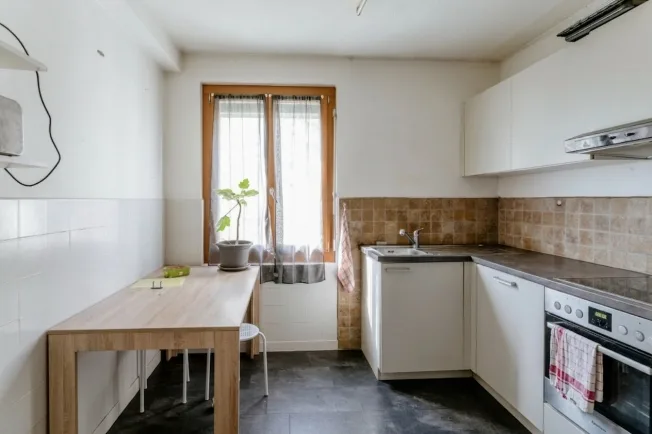 11 Zimmer Einfamilienhaus in Moutier – Foto 7 von 16