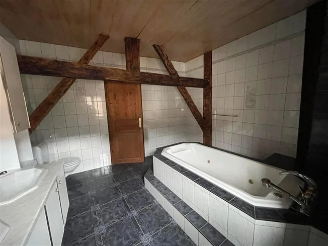 10.5 Zimmer Einfamilienhaus in Eschert – foto 7 di 13