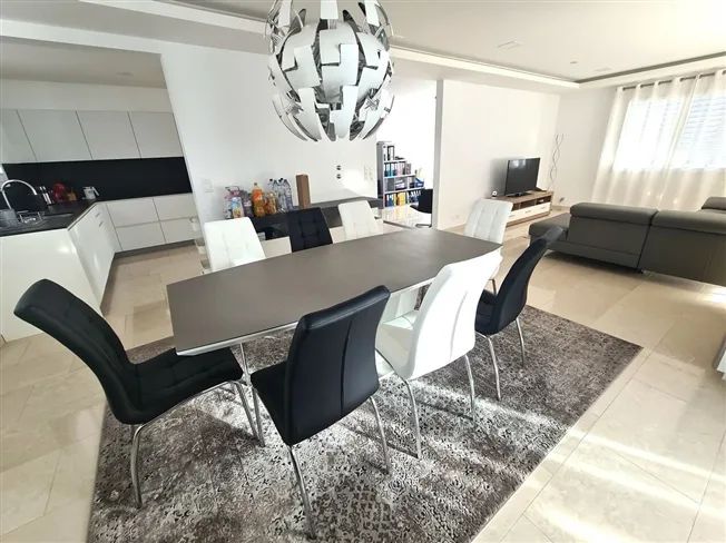 8.5 Zimmer Villa in Delémont – foto 7 di 13