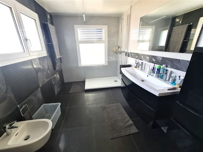 8.5 Zimmer Villa in Delémont – foto 12 di 13