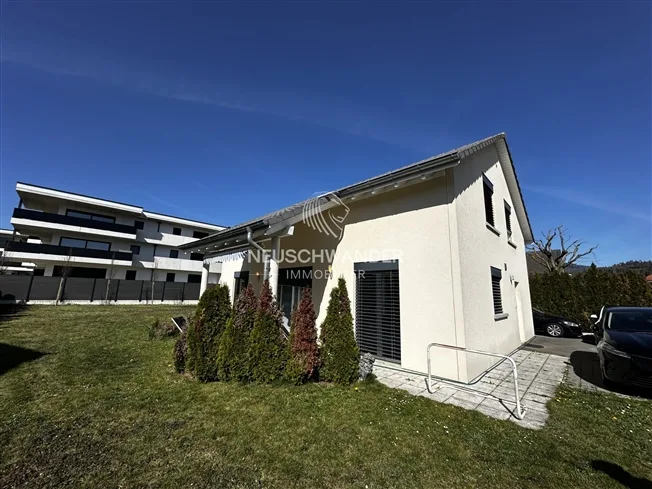 5.5 Zimmer Einfamilienhaus in Bassecourt – photo 2 of 13