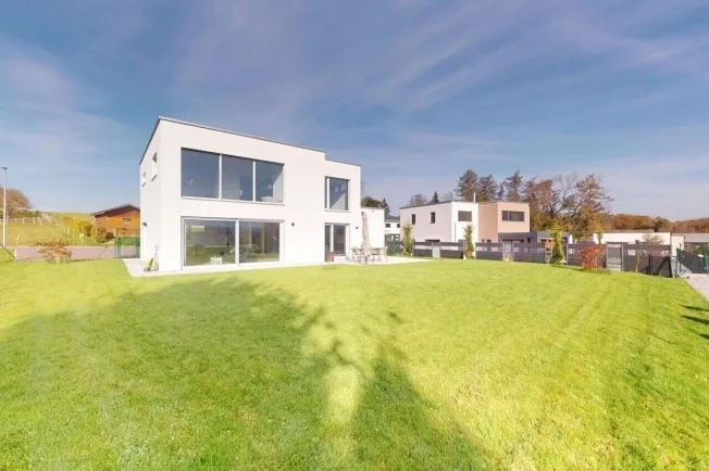 4.5 Zimmer Villa, 2942 Alle