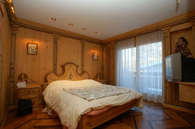 5.5 Zimmer Villa in Crans-Montana – Foto 8 von 13