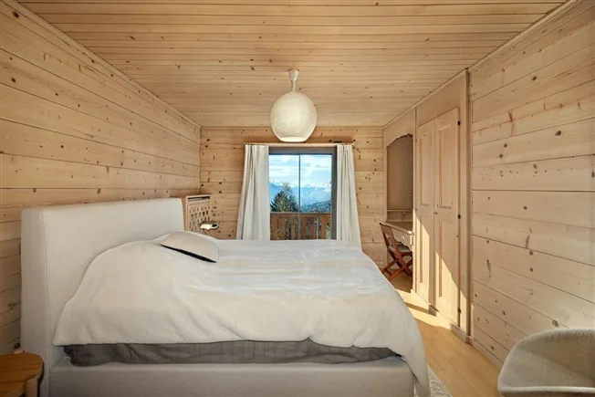 8.5 Zimmer Chalet in Crans-Montana – Foto 6 von 9