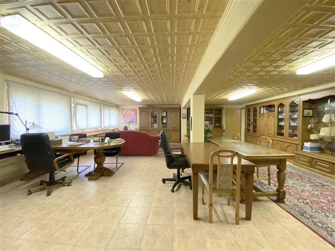 15 Zimmer Chalet in Crans-Montana – Foto 19 von 20