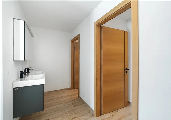 6 Zimmer Einfamilienhaus in Montana – foto 15 di 20