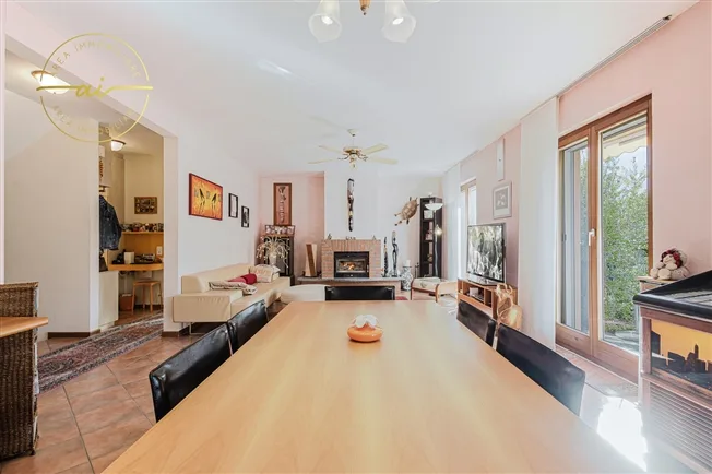 6.5 Zimmer Villa in Riva San Vitale – photo 3 sur 13