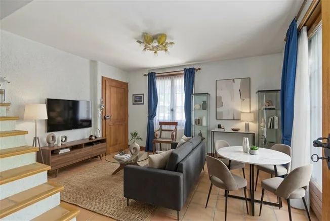 12 Zimmer Einfamilienhaus, 1272 Genolier