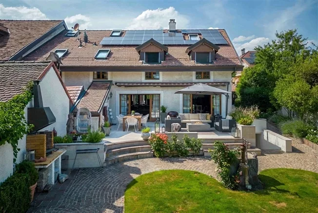 12 Zimmer Einfamilienhaus, 1272 Genolier