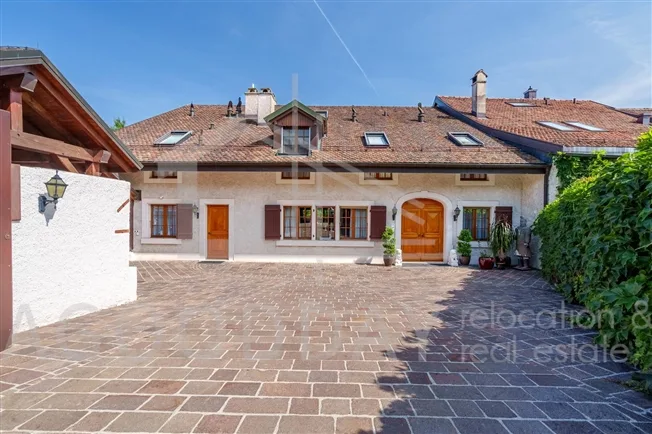 12 Zimmer Einfamilienhaus, 1272 Genolier