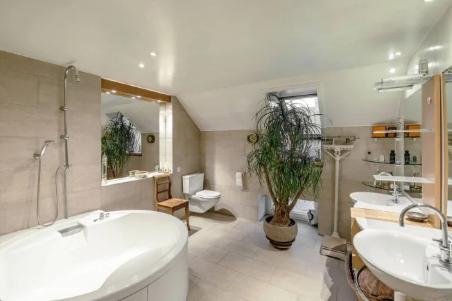 6.5 Zimmer Wohnung, 2300 La Chaux-de-Fonds