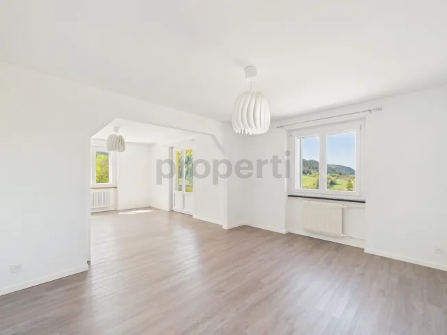 3.5 Zimmer Wohnung, 2416 Les Brenets