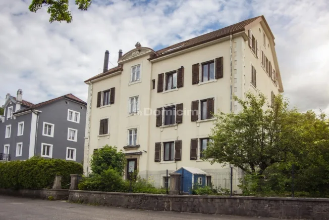 5 Zimmer Wohnung, 2400 Le Locle