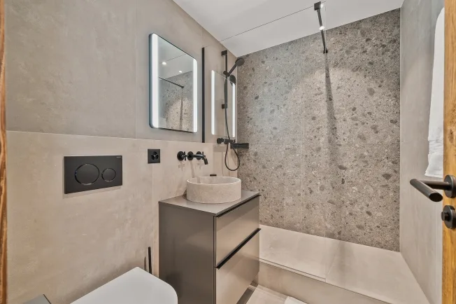 4.5 Zimmer Wohnung, 3963 Montana