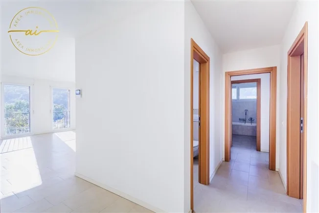 5 Zimmer Wohnung in Chiasso – Foto 8 von 13