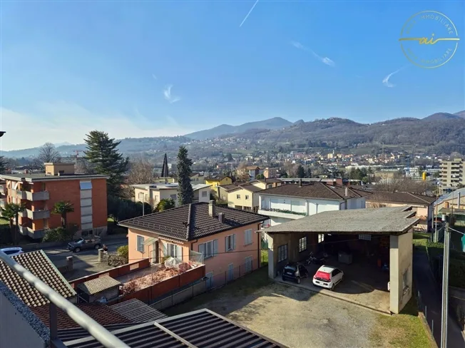 APPARTAMENTO DI 4 LOCALI CON AMPIA TERRAZZA COPERTA A MENDRISIO A REDDITO – foto 9 di 13